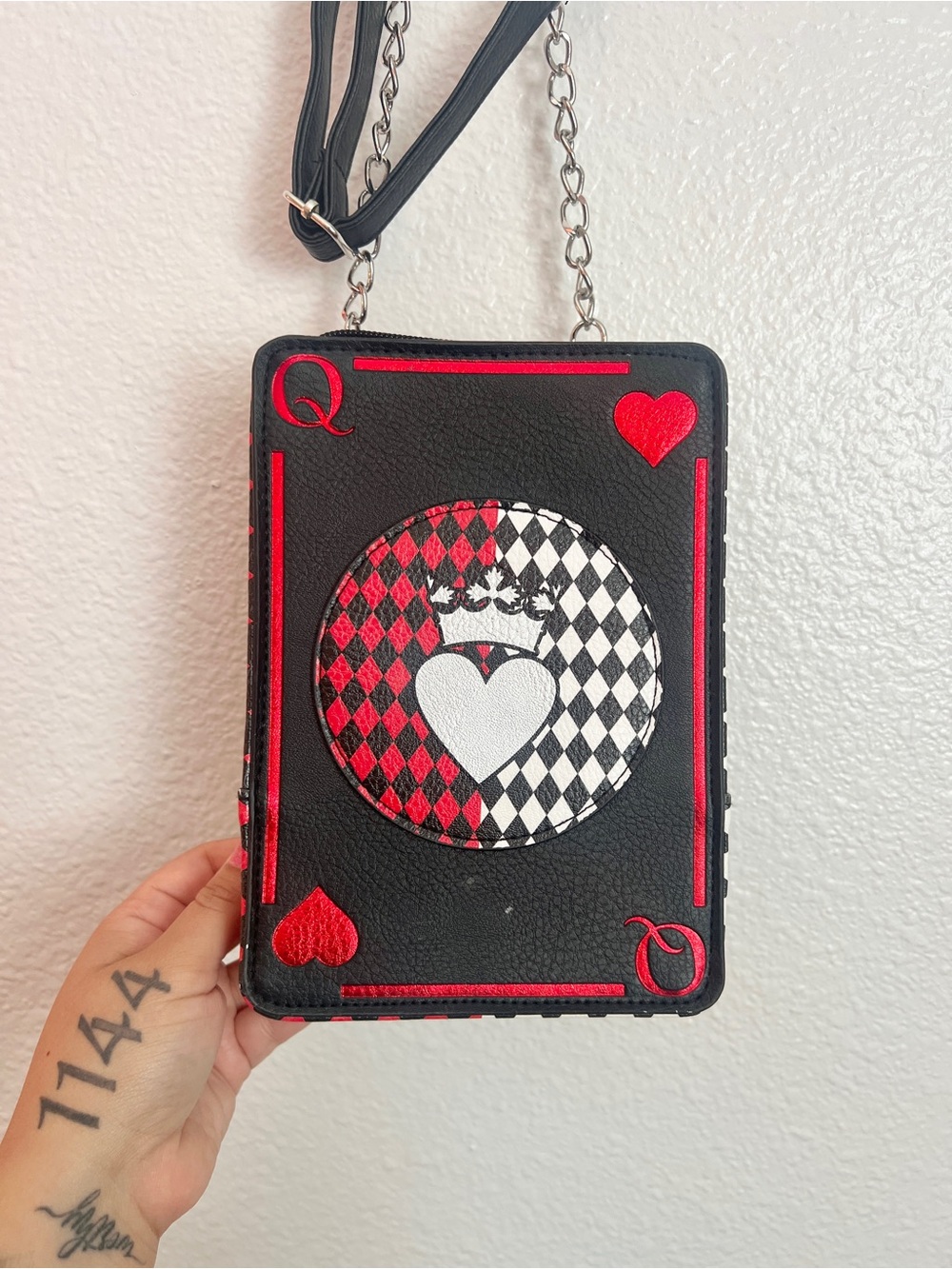 Queen of Hearts Black Crossbody Purse